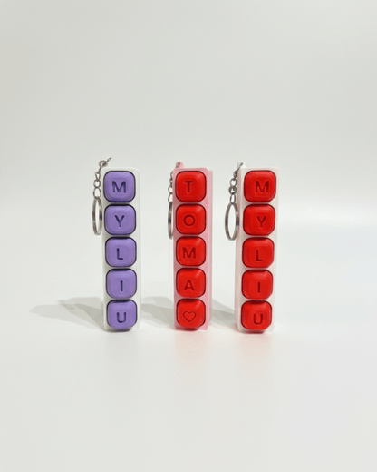 Personalizuotas fidget pakabukas - žaislas - Kora Design