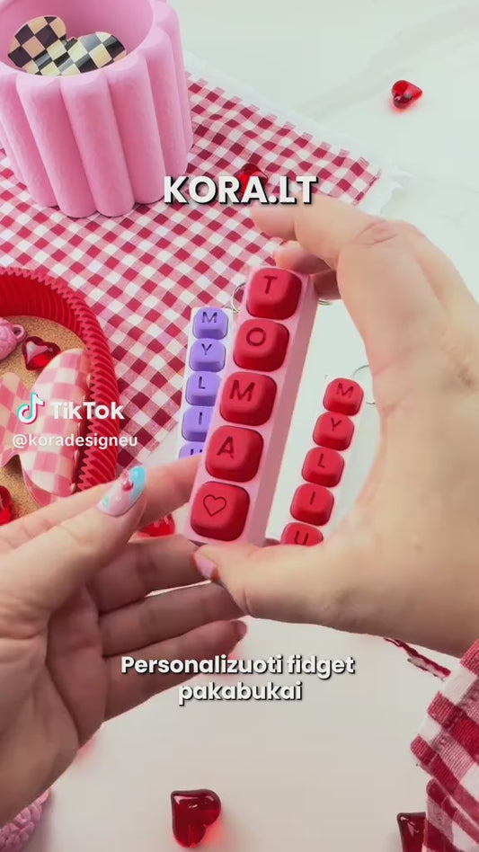 fidget-raktu-pakabukas-personalizuota-dovana